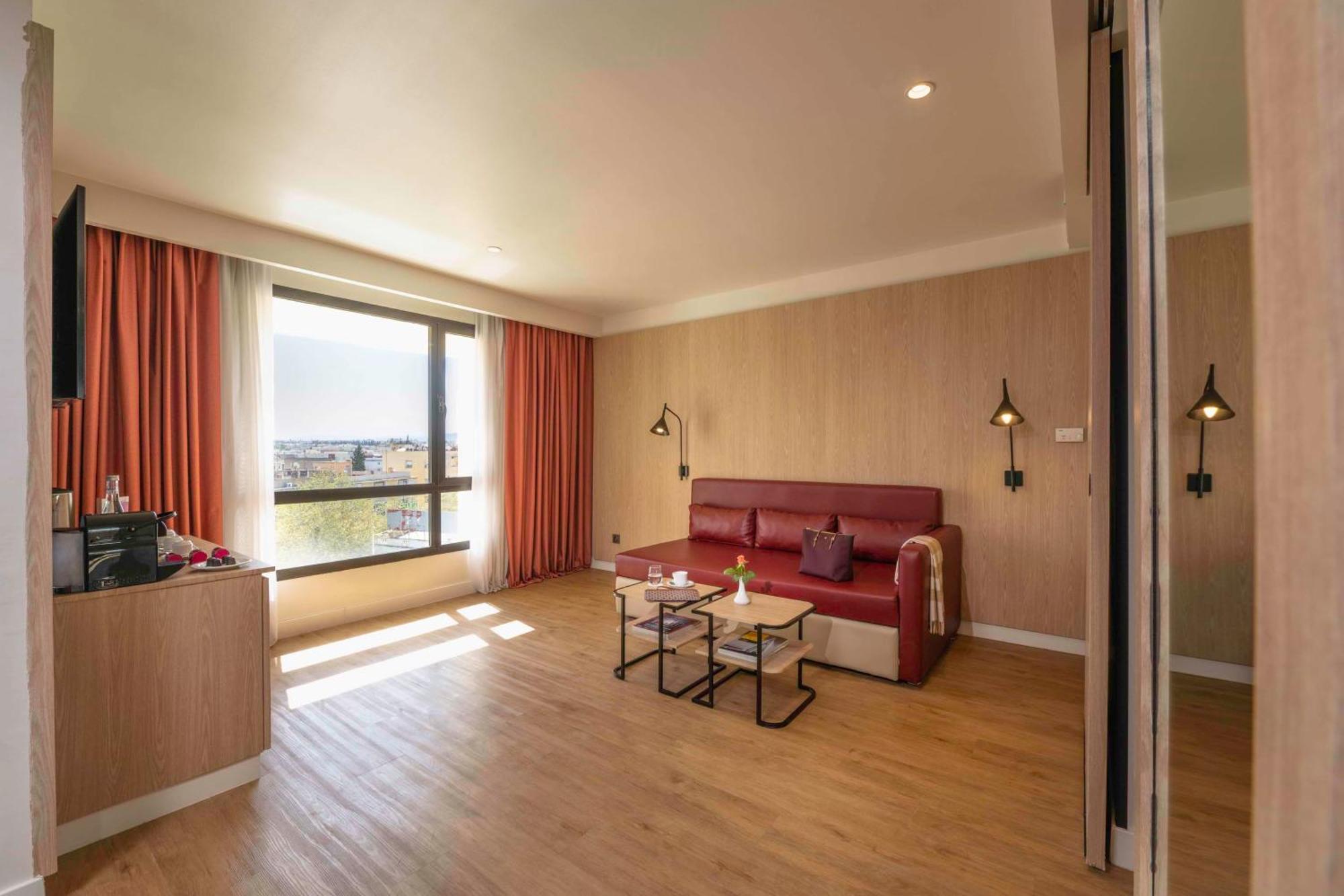 Barcelo Medina Hotel 4*
